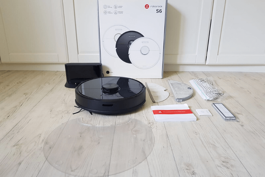 Der Lieferumfang des Roborock S6 inklusive Zubehör und Ersatzteile